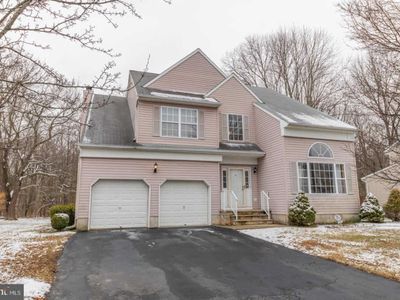 11 Blossom Dr, Ewing, NJ, 08638