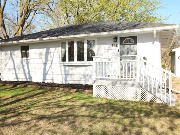 199 Greenway Ave N, Oakdale, MN 55128