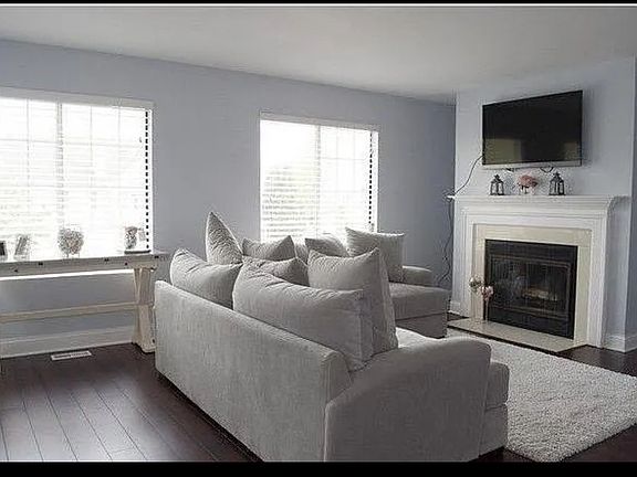 2nd image of 2172 Colorado Ave #2172