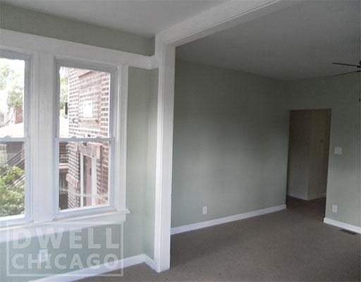 3rd image of 828 W 35th Pl #2