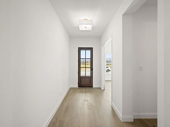 3rd image of 4730 Hawthorn Hls