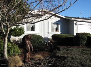 220 SE Anchor Ave, Depoe Bay, OR 97341