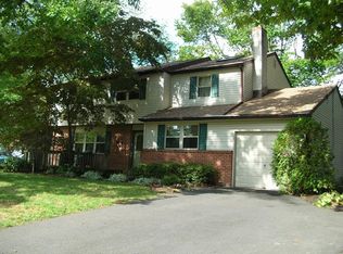 709 Fairfield Dr, Warminster, PA 18974