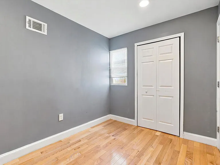 2504 Manton St — Photo 30