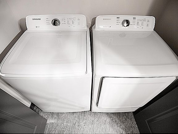 Full Size Washer & Dryer