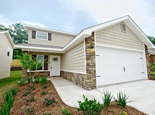 474 Eisenhower Dr, Crestview, FL 32539