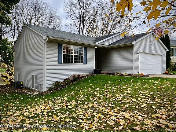 2nd image of 4215 Lochinver Cir