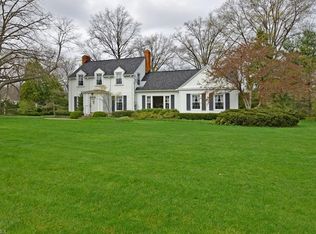 1122 Clague Rd, Westlake, OH 44145