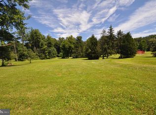 6586 Colchester Rd, Fairfax Station, VA 22039