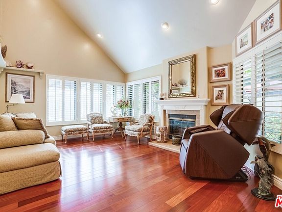 2nd image of 18739 Hatteras St Unit 58