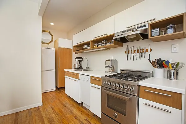 Sold by Keller Williams NYC | media 3