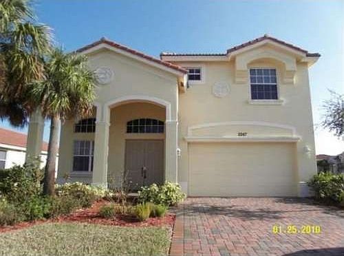 2nd image of 2267 SW Newport Isles Blvd