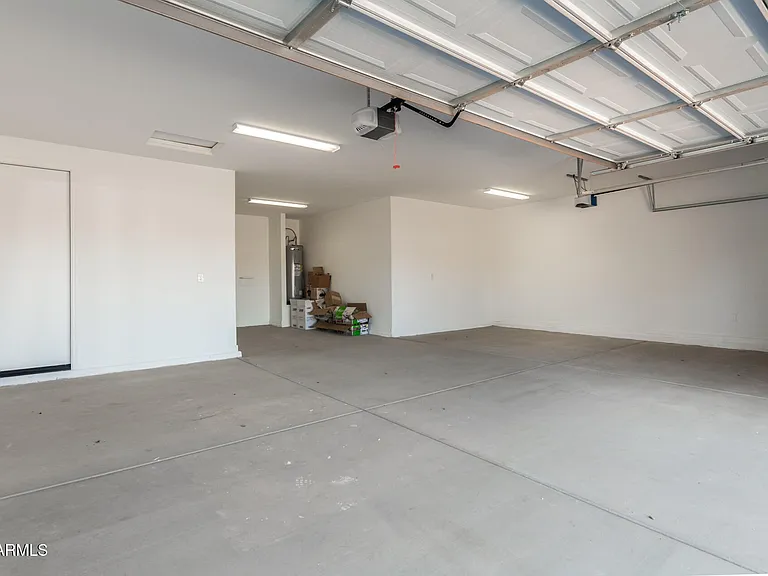1275 E Jahns Dr — Photo 21