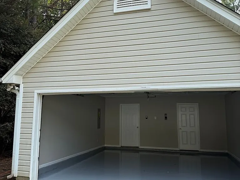 60 Mandy Ln — Photo 2