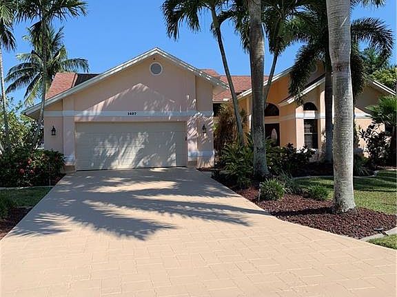 2nd image of 1407 SW 54th Ter