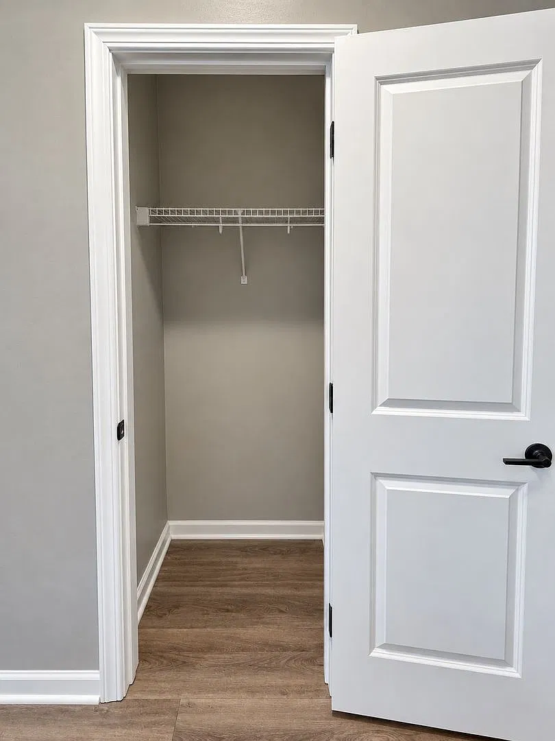 Beautiful 3 Bedroom 3 Bathroom Home in the Gretna School District! — Photo 3