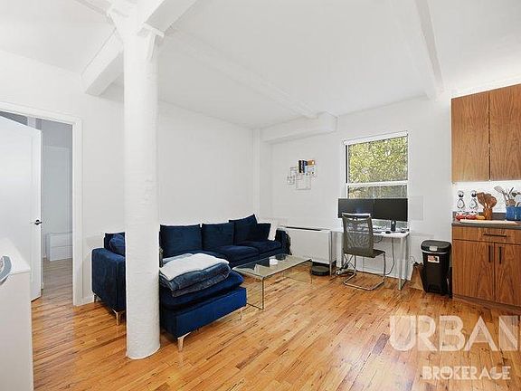 2nd image of 123 Bank St APT 270