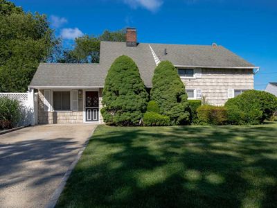 170 Scooter Ln, Hicksville, NY, 11801