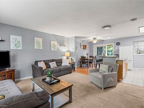 4th image of 1525 McKinley Ave