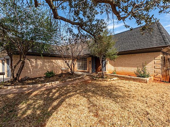 2nd image of 2808 NW 115th Pl