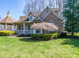 5871 Birdie Ln, Mentor, OH 44060