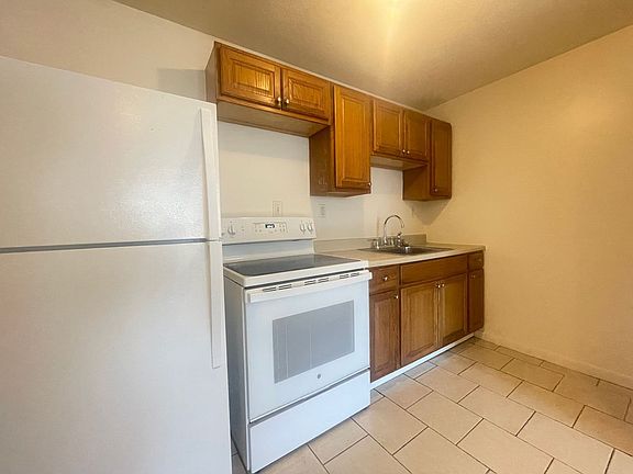 2nd image of 173 Loudon Rd APT 503