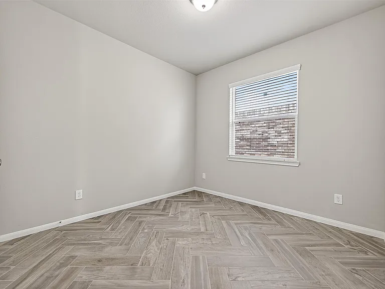 11676 Whirlaway Dr — Photo 24