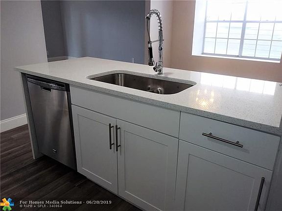 5th image of 5879 Dewberry Way