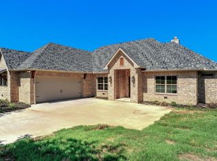 3218 Preston Club Dr, Sherman, TX 75092