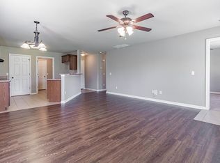 913 W Post Rd, Rogers, AR 72758