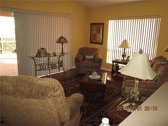 4th image of 3581 Rollingbrook St