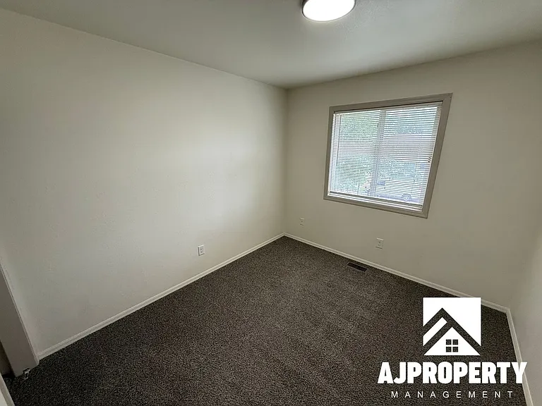 2809 E Bragstad Dr — Photo 13