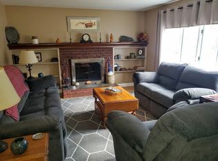 53 Hillcrest Dr, Attleboro, MA 02703