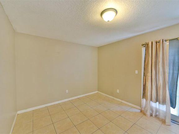 5th image of 6705 MAGNOLIA POINTE CIRCLE