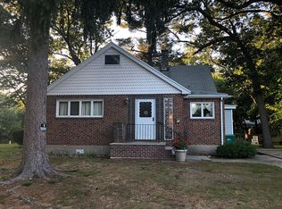 27 Hollis Rd, Lynn, MA 01904