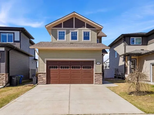 140 NE Lindman Ave, Red Deer, AB T4R 0R3