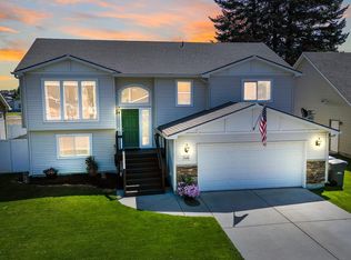 1608 N Corbin Ln, Greenacres, WA 99016