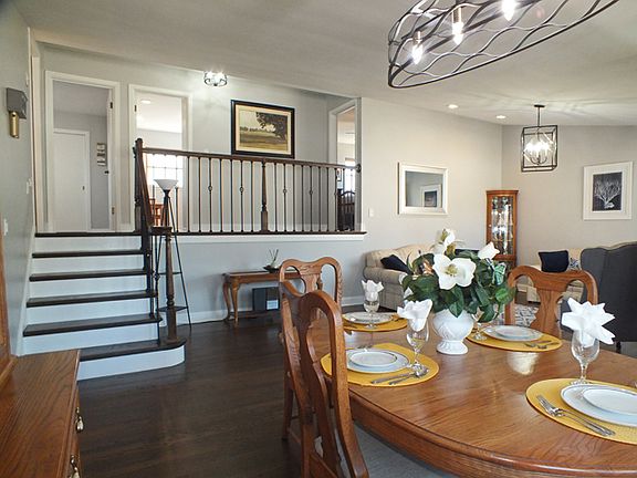 5th image of 1033 Olivia St