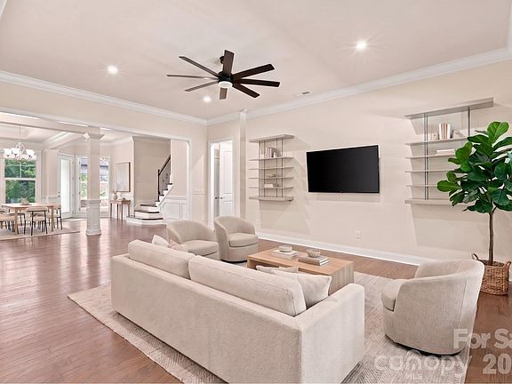 4th image of 5701 Regal Way