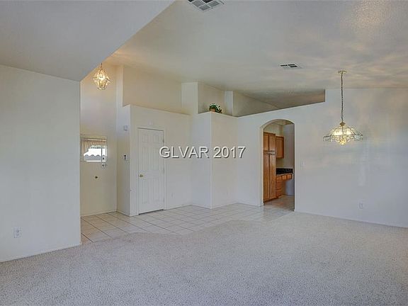 4th image of 1305 Feather Glen Ct