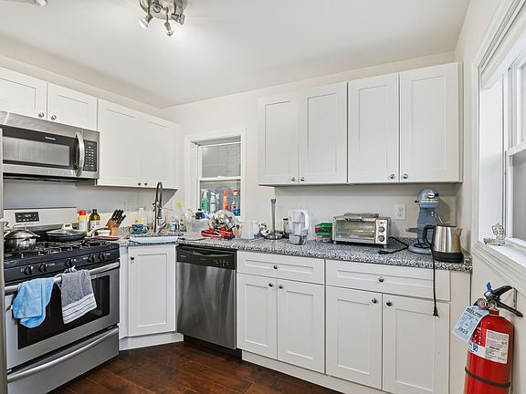 4th image of 5 S Main St #202