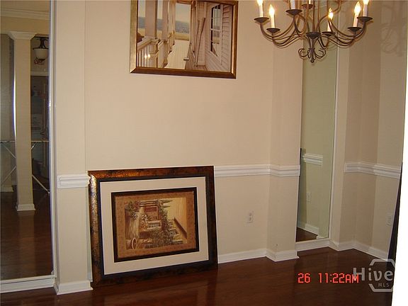 2nd image of 10 Travertine Cir