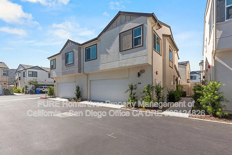 208 Canopy Trails Pl