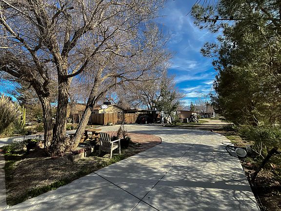 4th image of 9132 E Ave S #8