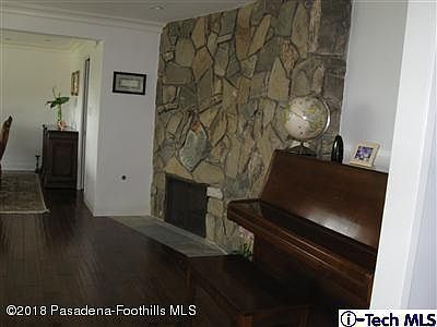 5th image of 2009 La Fremontia St