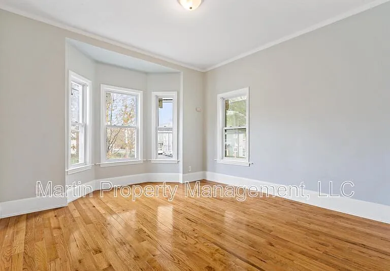 79 Derby St — Photo 3
