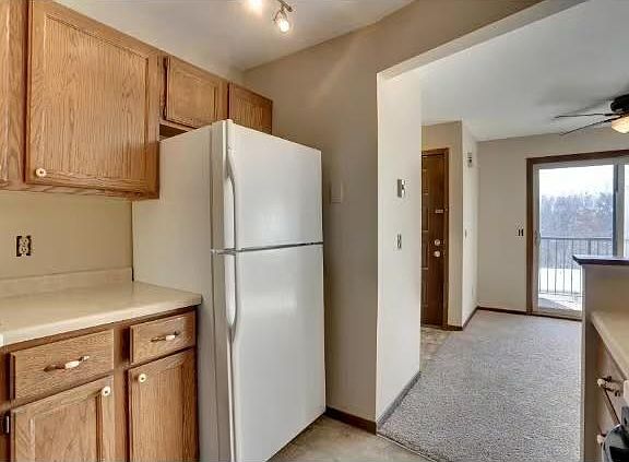 3rd image of 2240 Ridge Dr APT 33