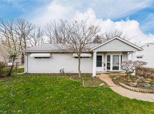 38263 Laura Dr, Eastlake, OH 44095
