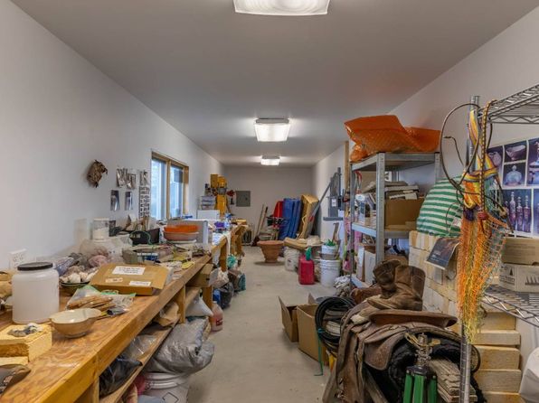 1815 Missouri Valley Rd, Pavillion, WY 82523