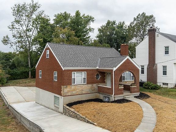 3rd image of 203 Bartlett Ave